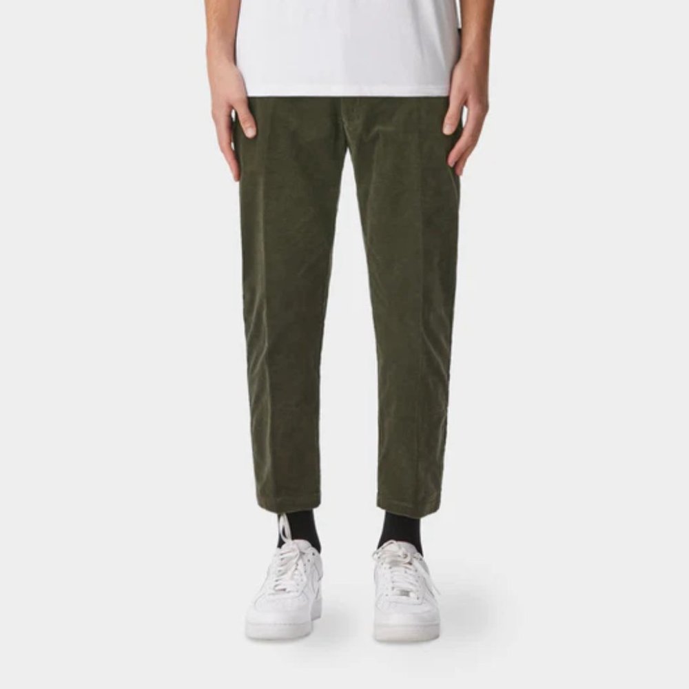 I Love Ugly Mens Kobe Pant in Moss Green Corduroy Size Medium